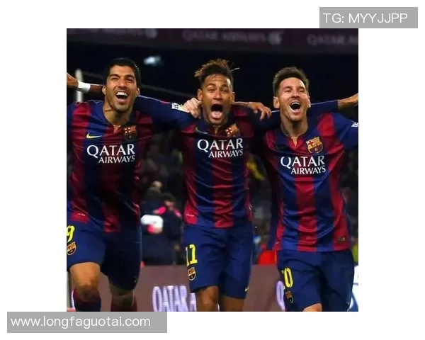 足球四大球星的传奇故事与他们的巅峰时刻解析